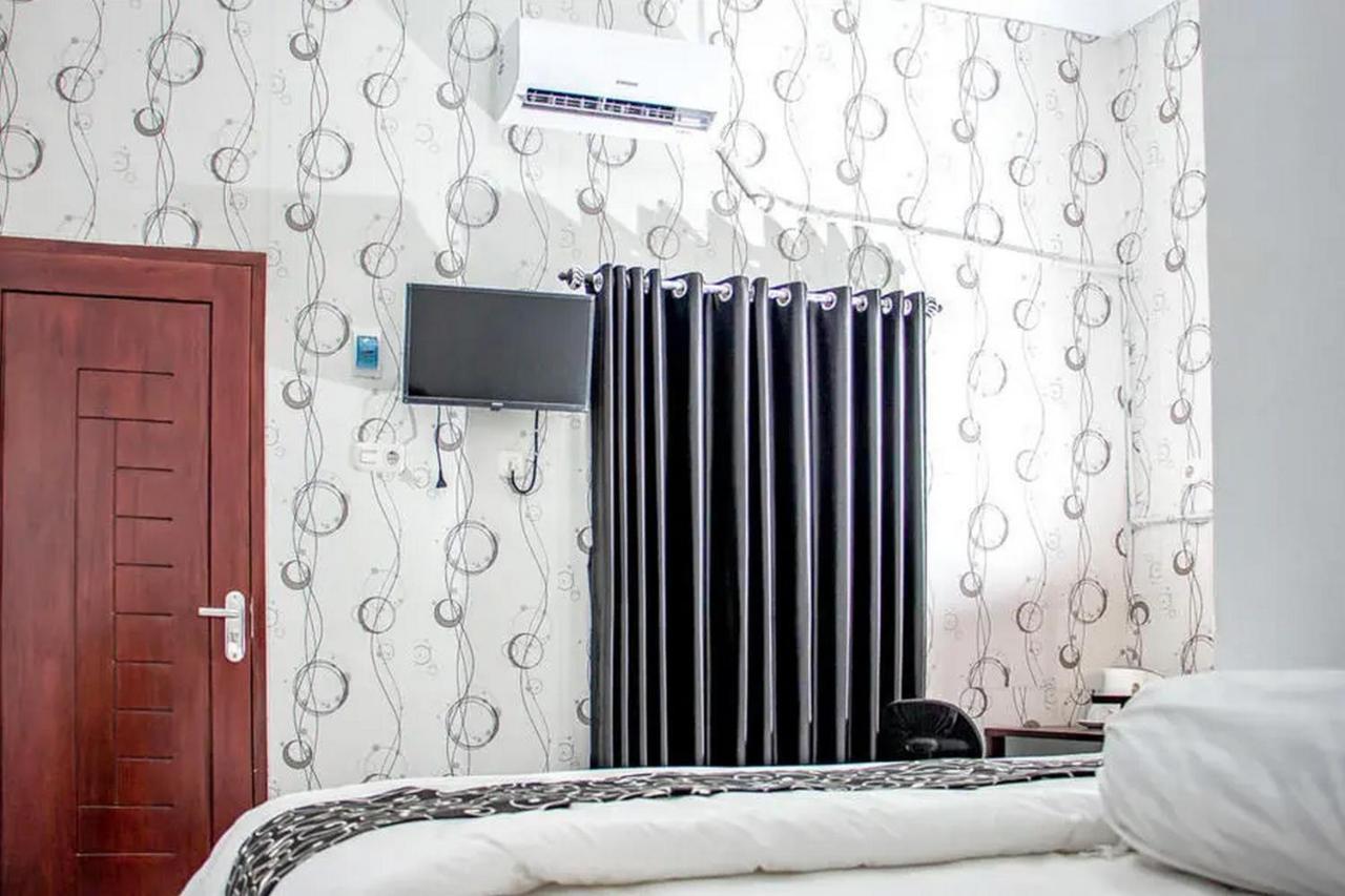 Samar Wulu Guest House Syariah Mitra Reddoorz Near Ketapang Ketapang  Eksteriør bilde